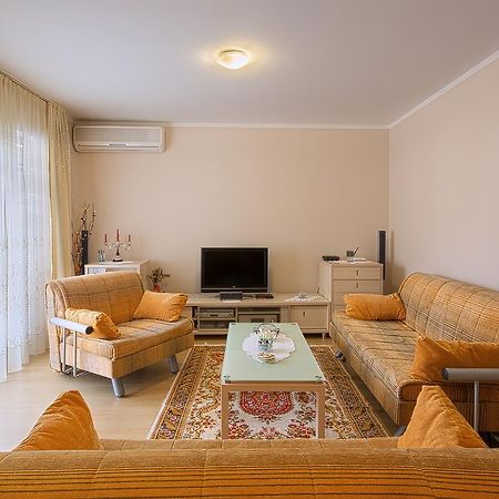 Apartmani Zeljko Vujovic บุดวา ภายนอก รูปภาพ