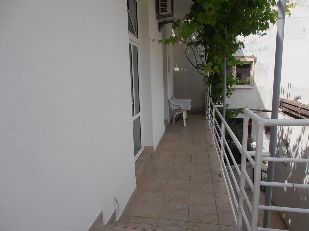 Apartmani Zeljko Vujovic บุดวา ภายนอก รูปภาพ