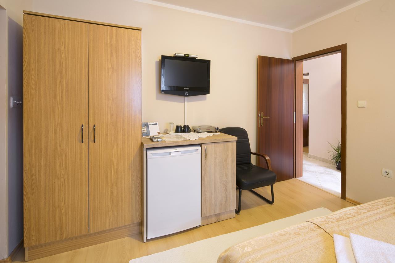 Apartmani Zeljko Vujovic บุดวา ภายนอก รูปภาพ