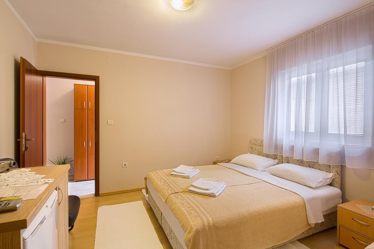Apartmani Zeljko Vujovic บุดวา ภายนอก รูปภาพ