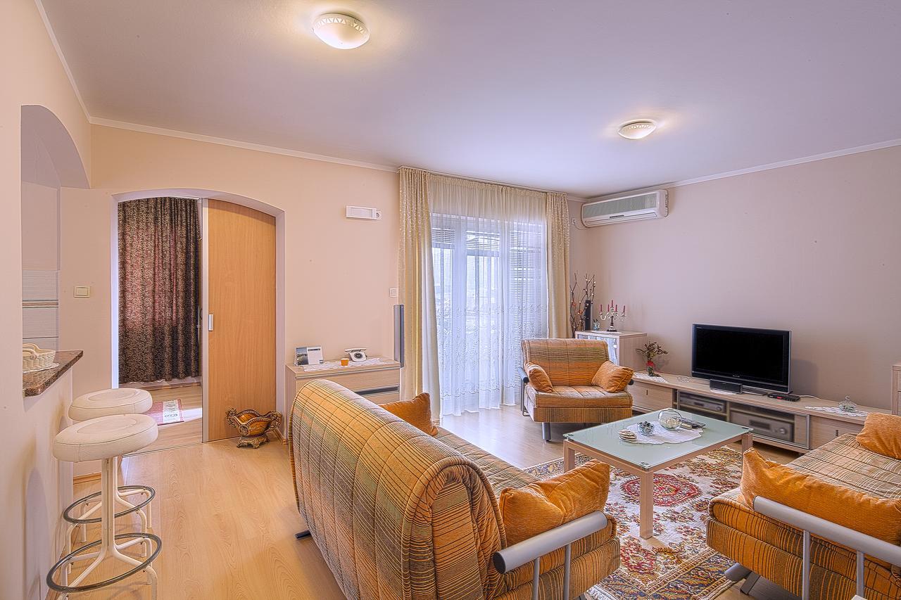 Apartmani Zeljko Vujovic บุดวา ภายนอก รูปภาพ